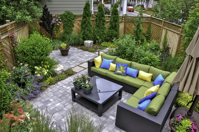 Paver Patio with Built-In Seating